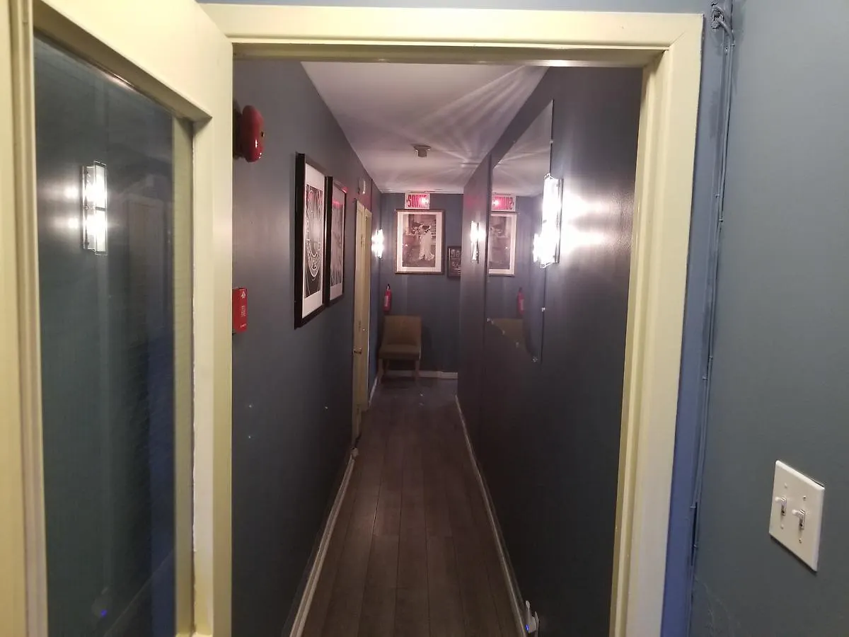 Auberge Maison Roy Quebec City 2*,