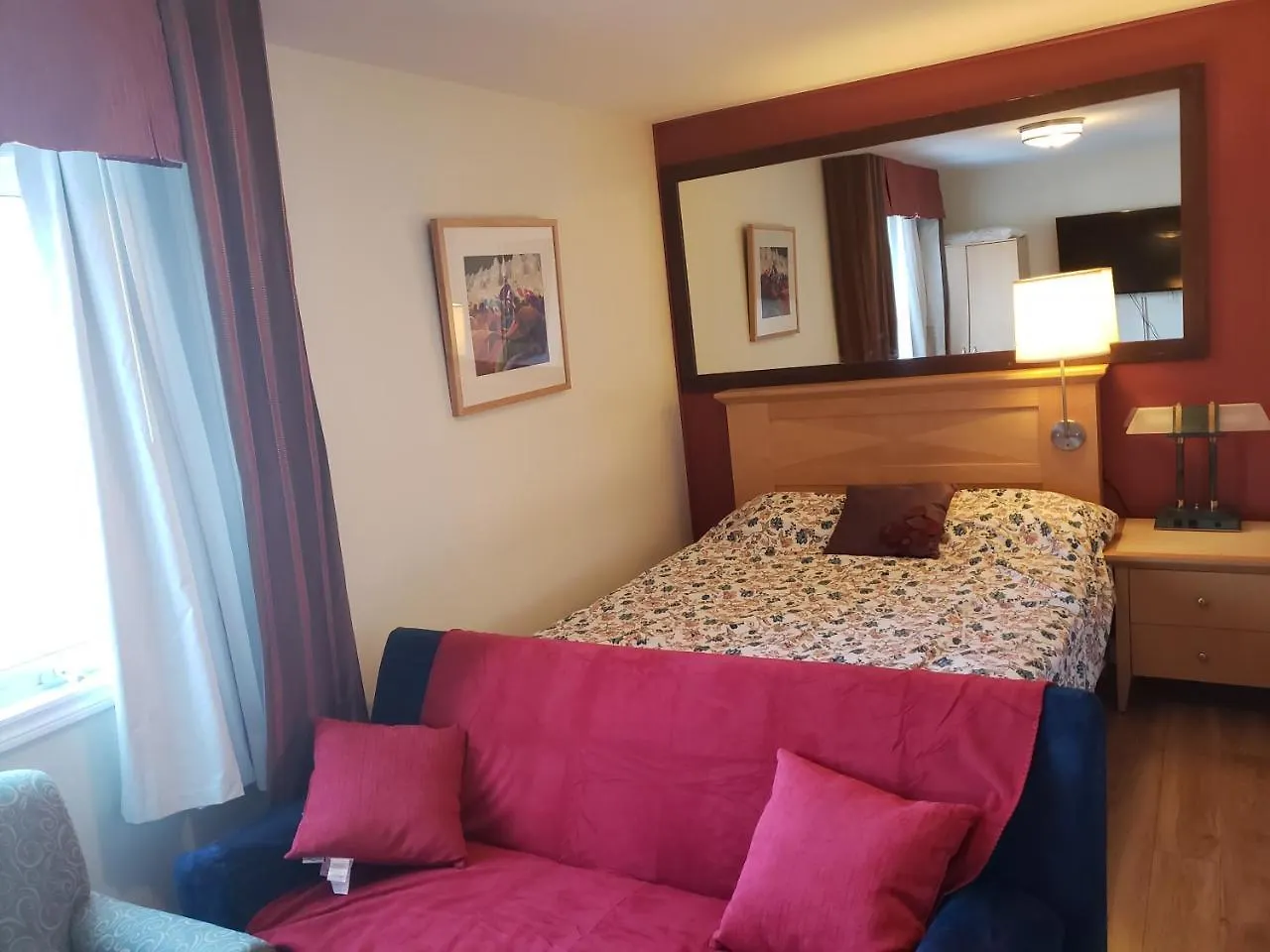 ** Inn Auberge Maison Roy Quebec City Canada
