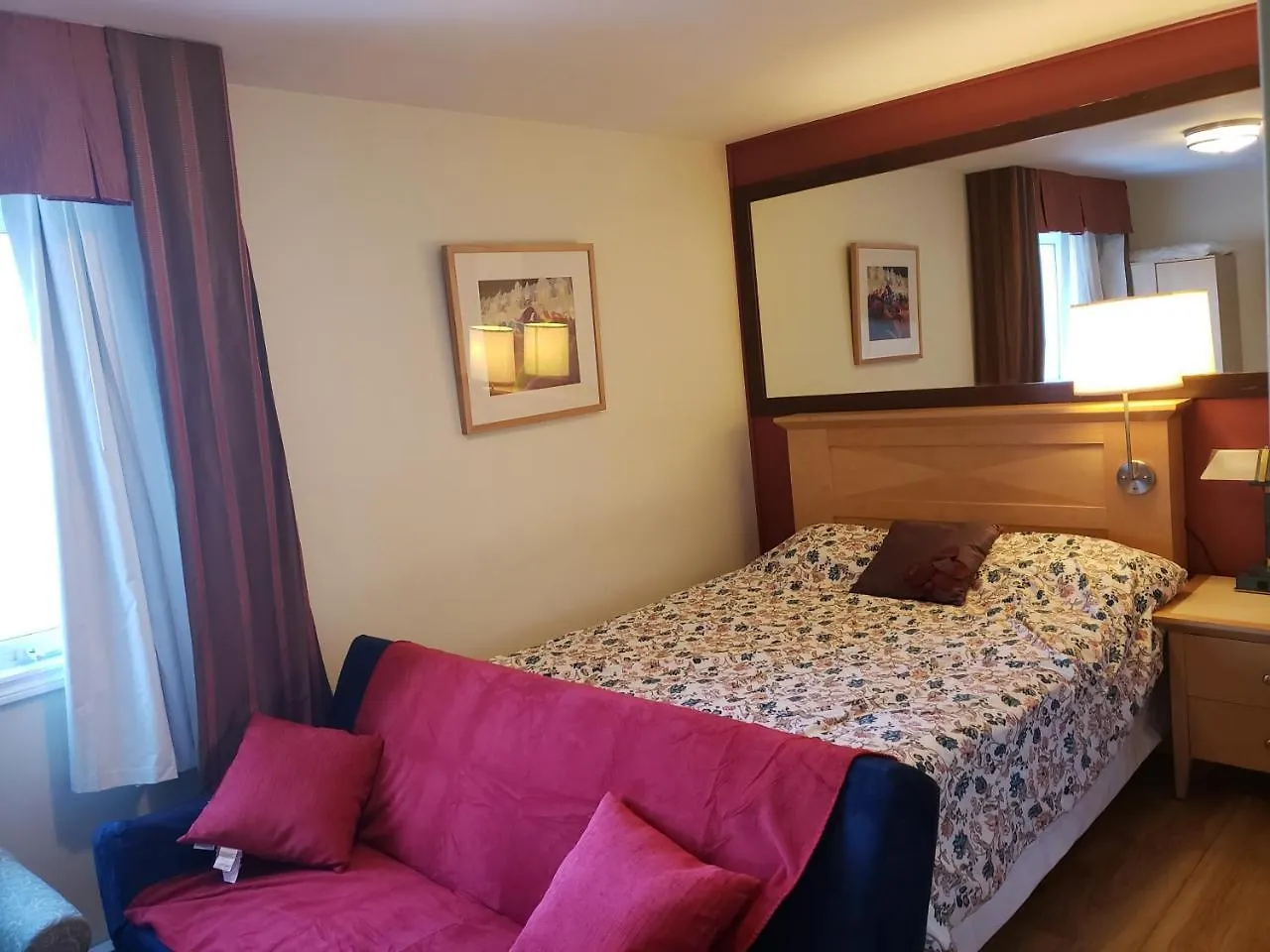 Inn Auberge Maison Roy Quebec City
